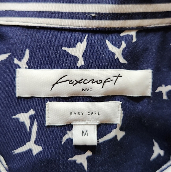 Foxcroft Easy Care Button Front 3/4 Sleeve Blouse Top Womens Medium Blue / Bird - Picture 3 of 10